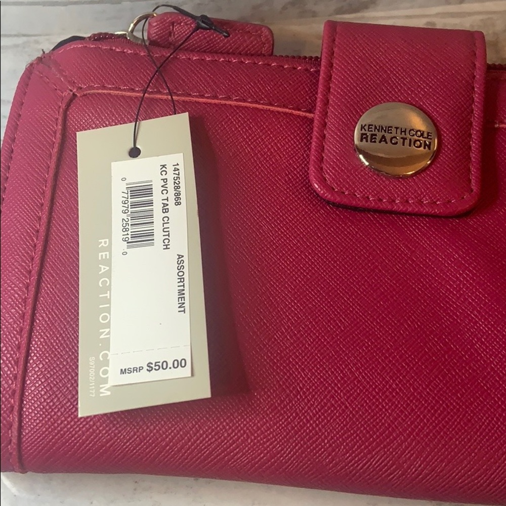 Kenneth Cole Reaction Wallet - Picture 2 of 5